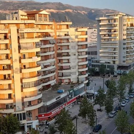 Odri Apartment Vlore Bagian luar foto