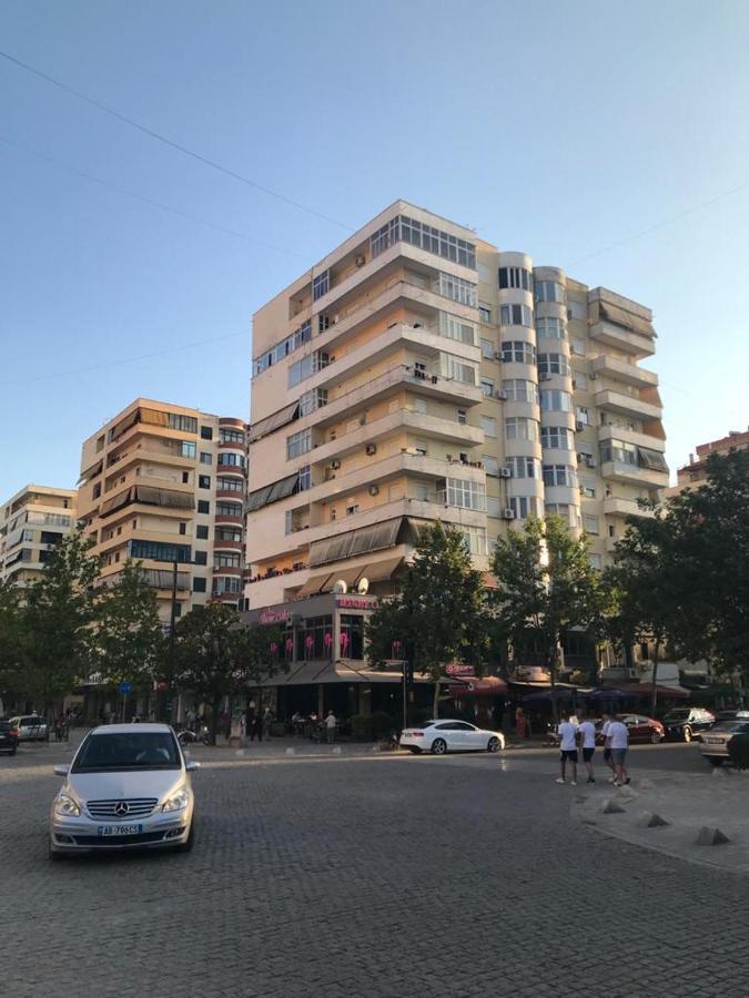 Odri Apartment Vlore Bagian luar foto