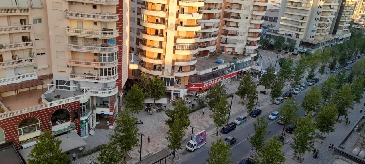 Odri Apartment Vlore Bagian luar foto